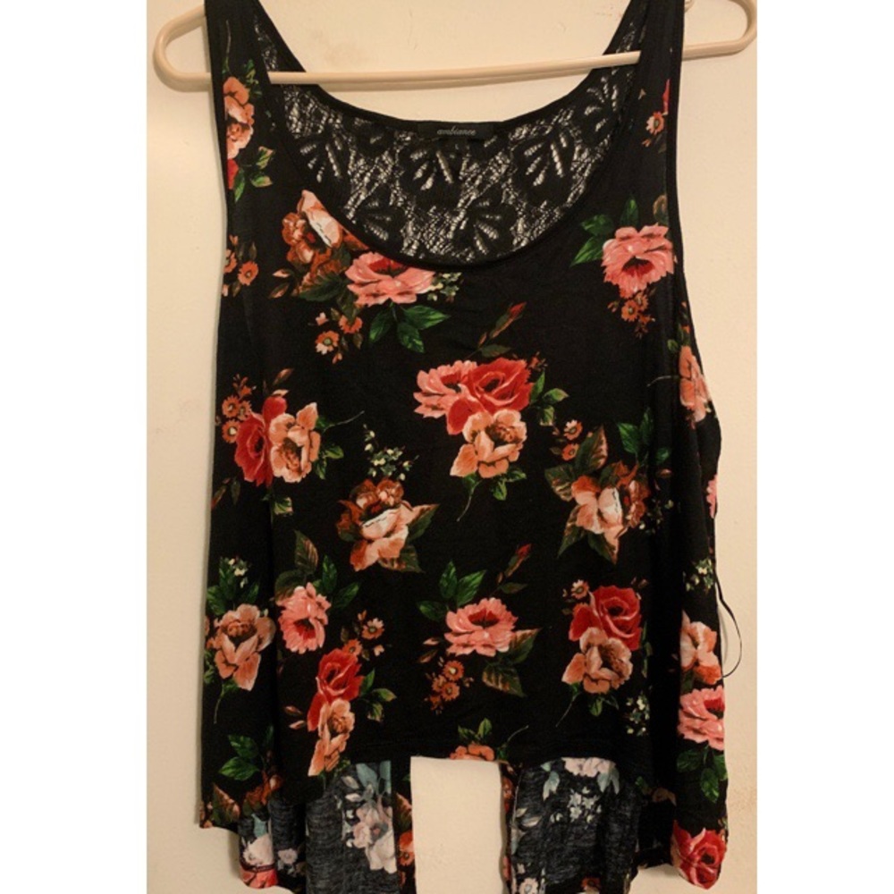 Floral tank top!